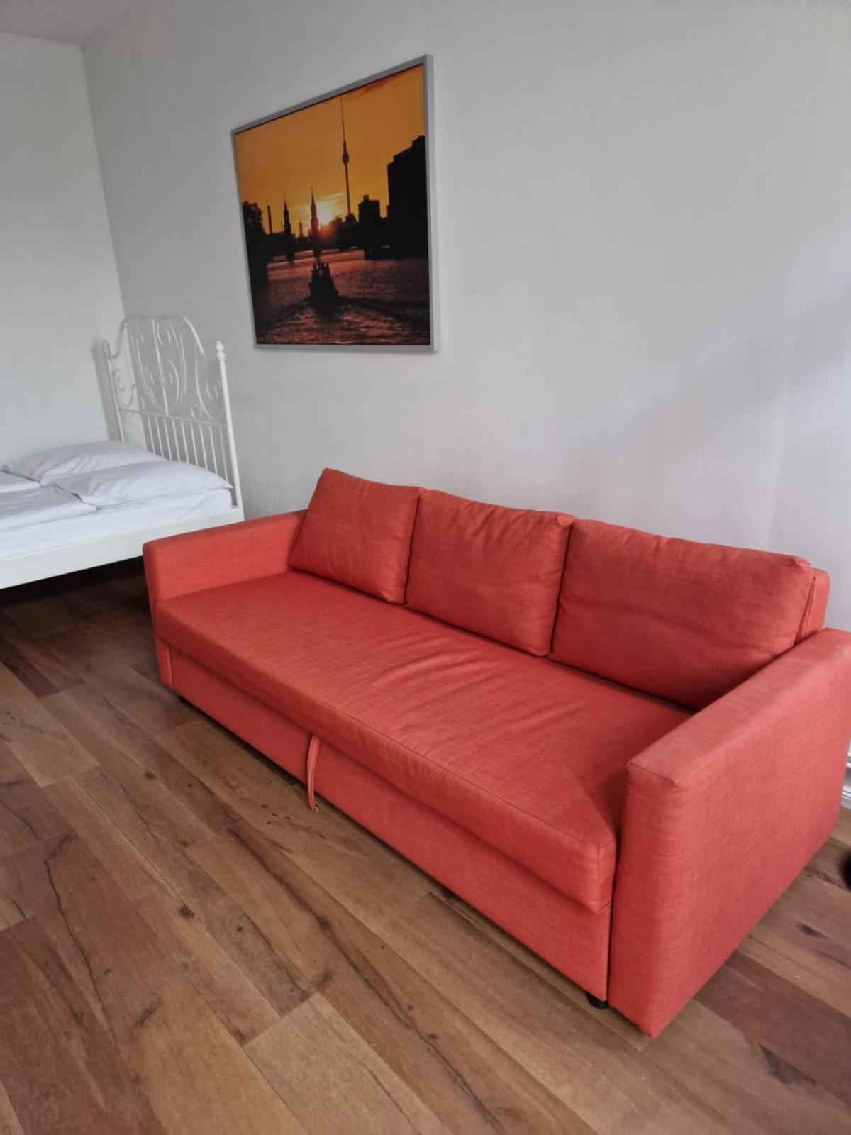City Studio Apartment For 4, Near Sonnenallee Berlim Exterior foto