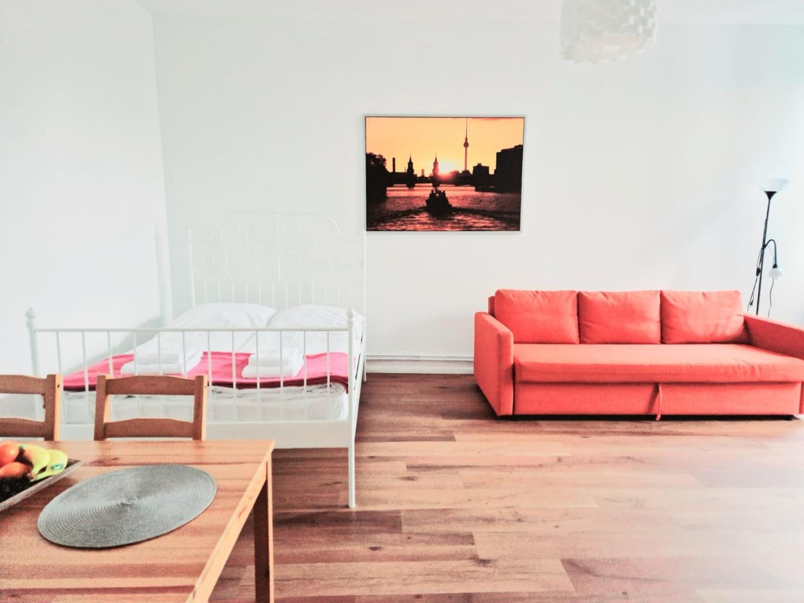 City Studio Apartment For 4, Near Sonnenallee Berlim Exterior foto